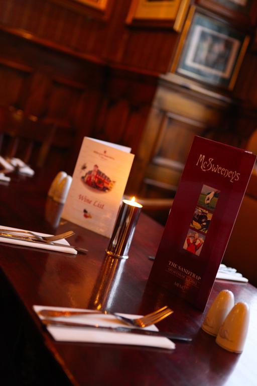 Mcsweeney Arms Hotel Killarney Eksteriør bilde