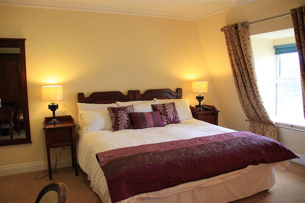 Mcsweeney Arms Hotel Killarney Eksteriør bilde