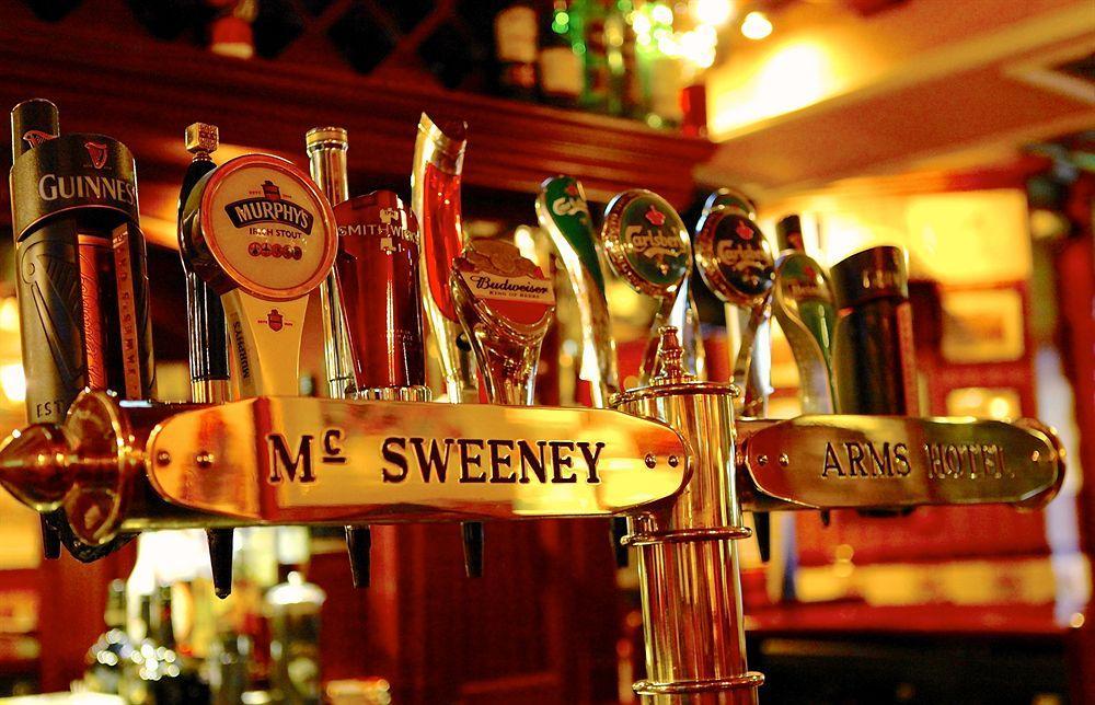 Mcsweeney Arms Hotel Killarney Eksteriør bilde