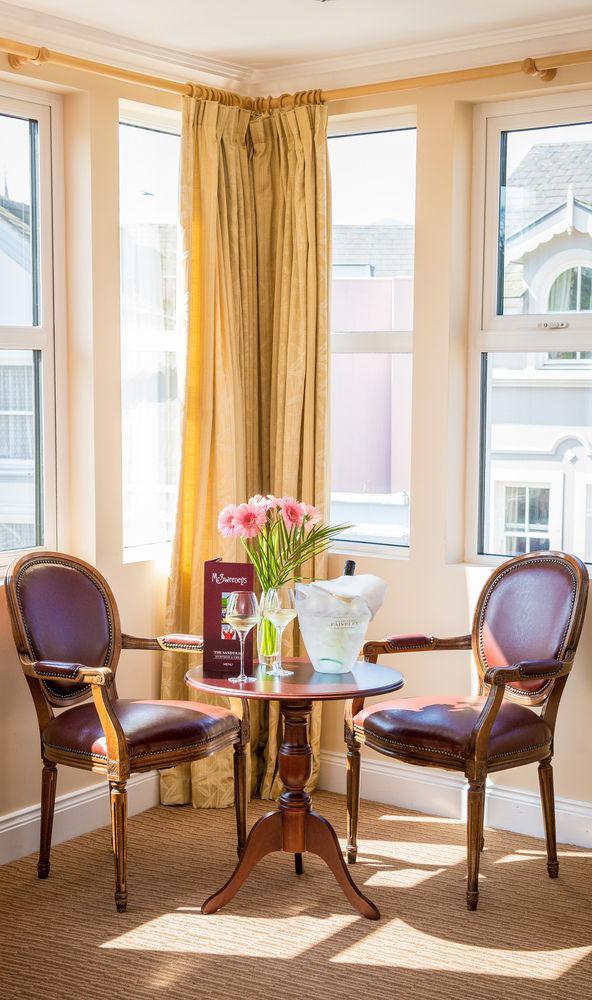 Mcsweeney Arms Hotel Killarney Eksteriør bilde