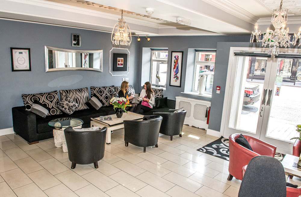 Mcsweeney Arms Hotel Killarney Eksteriør bilde