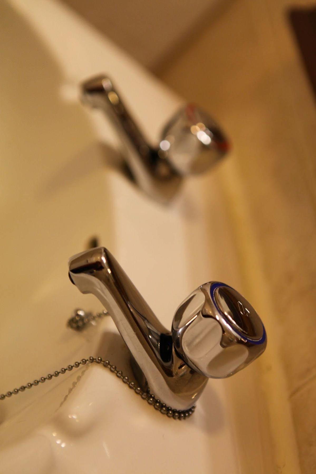 Mcsweeney Arms Hotel Killarney Eksteriør bilde